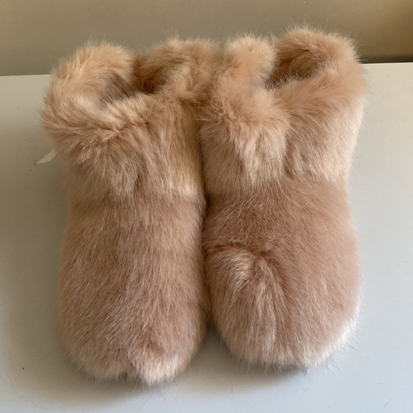 Pink - Picture 2 of 4